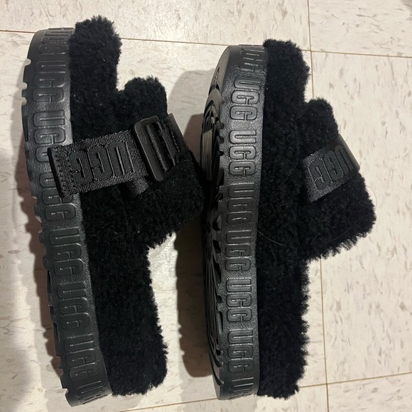 UGG Black Fuzzy Slide Sandals - Picture 2 of 4